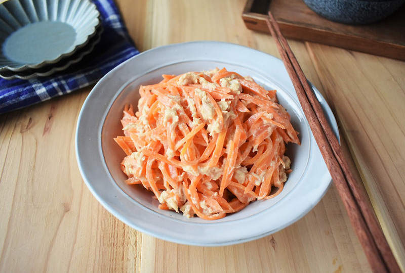 【写真】にんじんとツナの味噌マヨ和え